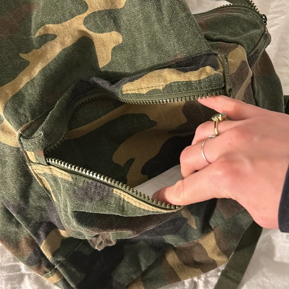 Herschel soft camo backpack - Picture 3 of 4